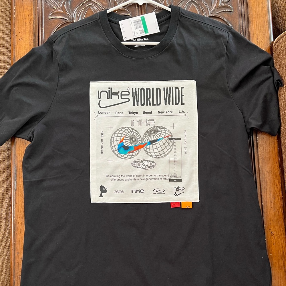 Nike Rare Tee